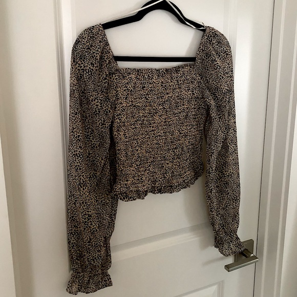 Japna Leopard Print Balloon Sleeve Crop Top - Picture 3 of 6